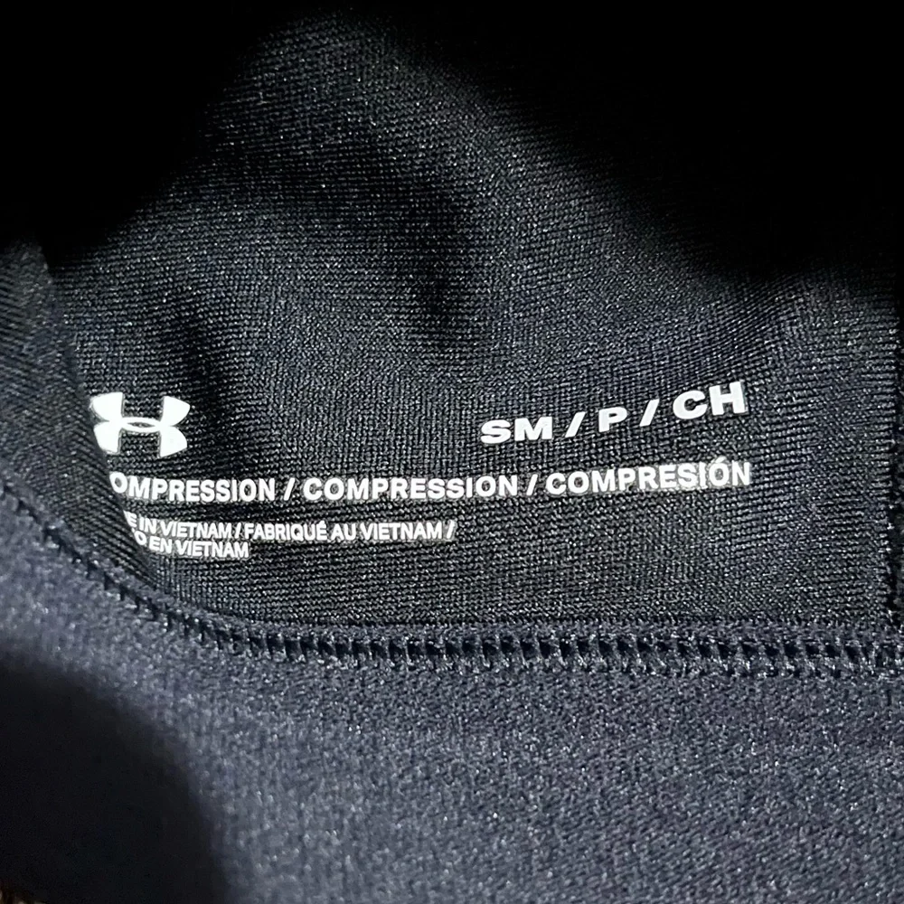 Under Armour Racerback Sports Bra - Picture 3 of 4